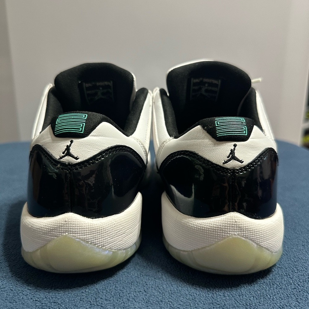 Jordan 11 Retro Low Iridescent (GS) - Picture 6 of 13